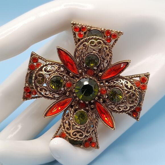 Vintage EMMONS Maltese CROSS Filigree Rhinestone Goldtone Brooch Pin Signed - Picture 1 of 10